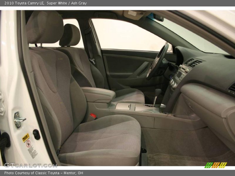 Super White / Ash Gray 2010 Toyota Camry LE