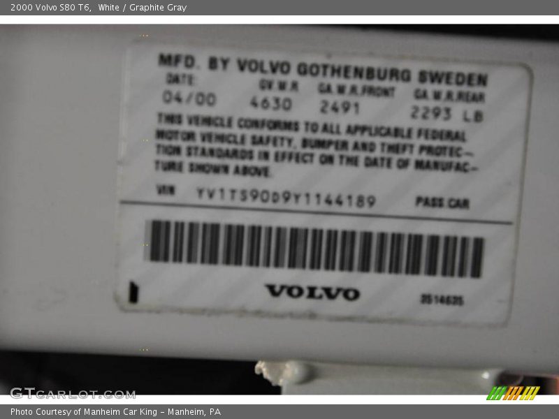 White / Graphite Gray 2000 Volvo S80 T6