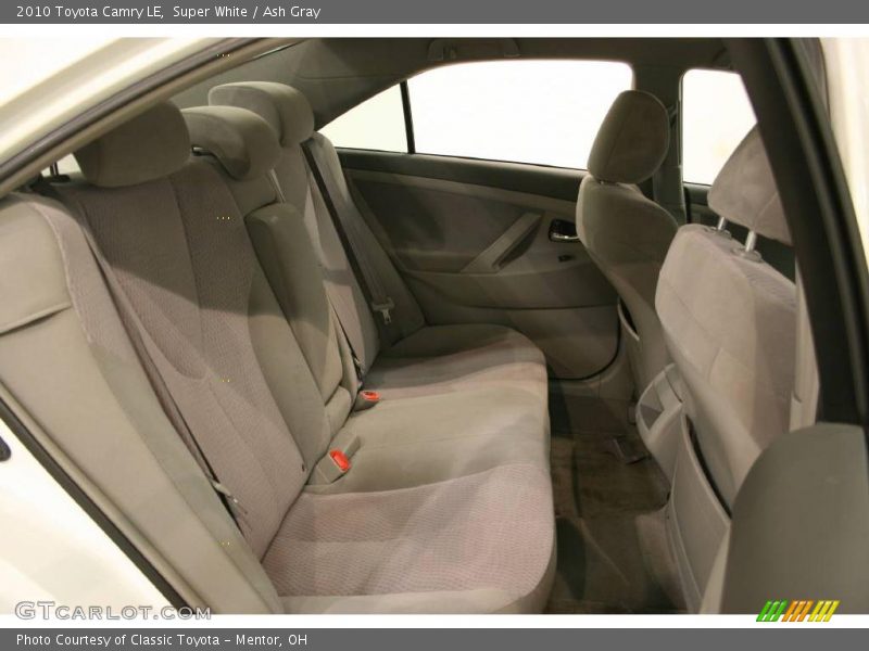 Super White / Ash Gray 2010 Toyota Camry LE