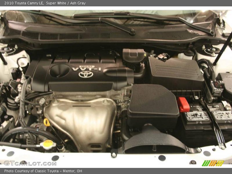 Super White / Ash Gray 2010 Toyota Camry LE