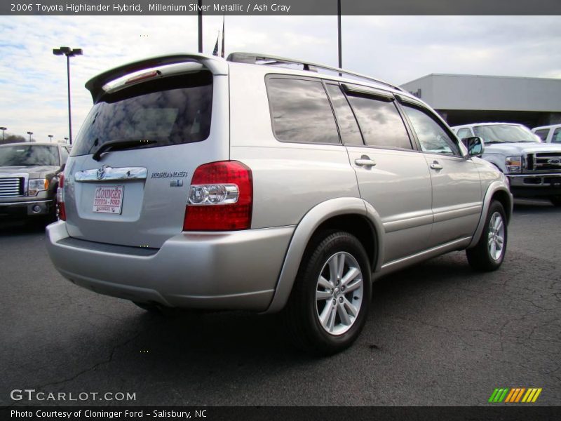 Millenium Silver Metallic / Ash Gray 2006 Toyota Highlander Hybrid