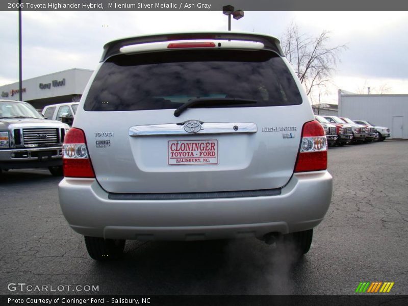 Millenium Silver Metallic / Ash Gray 2006 Toyota Highlander Hybrid