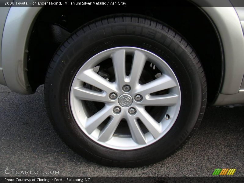 Millenium Silver Metallic / Ash Gray 2006 Toyota Highlander Hybrid