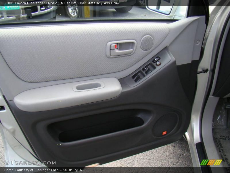 Millenium Silver Metallic / Ash Gray 2006 Toyota Highlander Hybrid