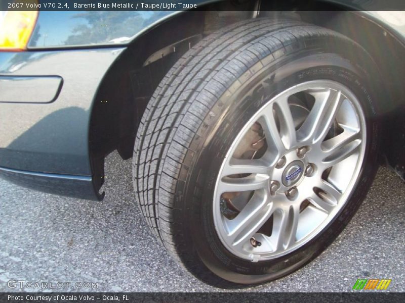 Barents Blue Metallic / Taupe/Light Taupe 2007 Volvo V70 2.4
