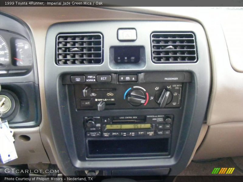 Imperial Jade Green Mica / Oak 1999 Toyota 4Runner