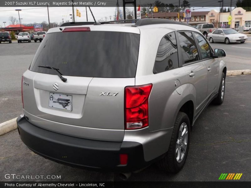 Majestic Silver Metallic / Grey 2007 Suzuki XL7 Luxury