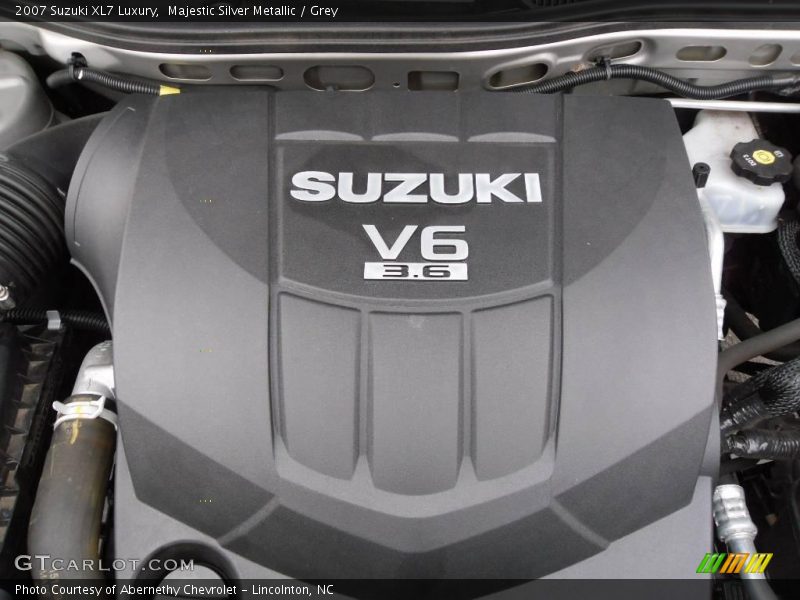 Majestic Silver Metallic / Grey 2007 Suzuki XL7 Luxury