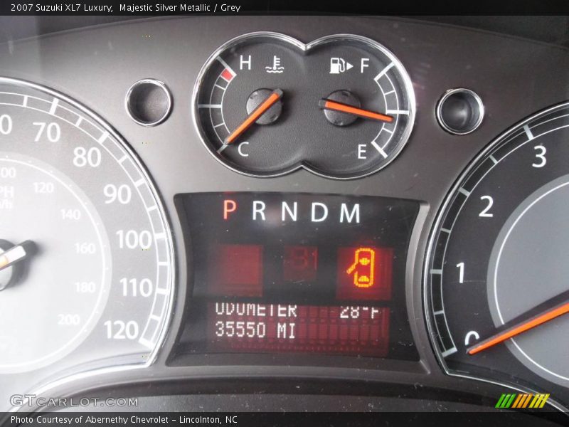 Majestic Silver Metallic / Grey 2007 Suzuki XL7 Luxury