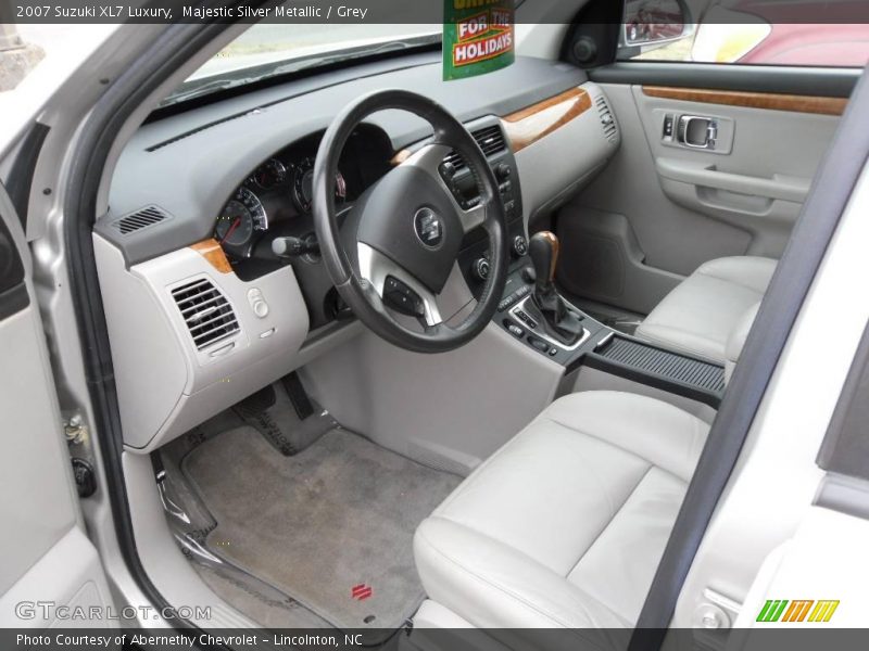 Majestic Silver Metallic / Grey 2007 Suzuki XL7 Luxury