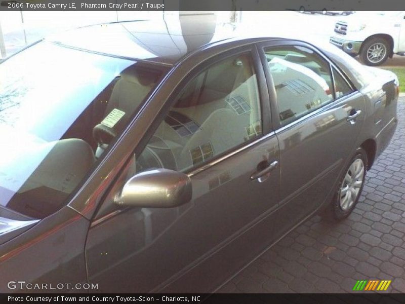 Phantom Gray Pearl / Taupe 2006 Toyota Camry LE