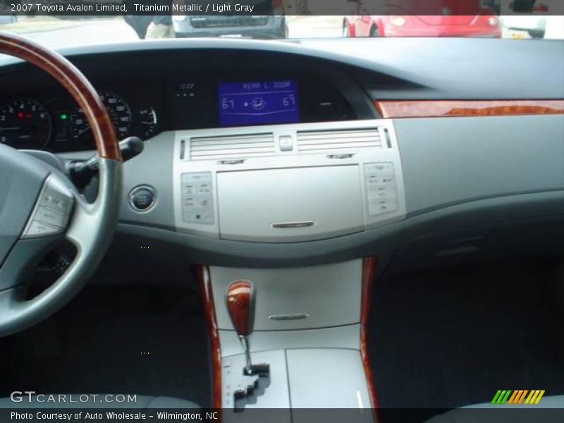 Titanium Metallic / Light Gray 2007 Toyota Avalon Limited