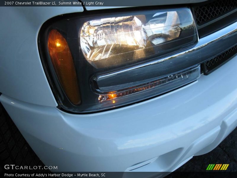 Summit White / Light Gray 2007 Chevrolet TrailBlazer LS