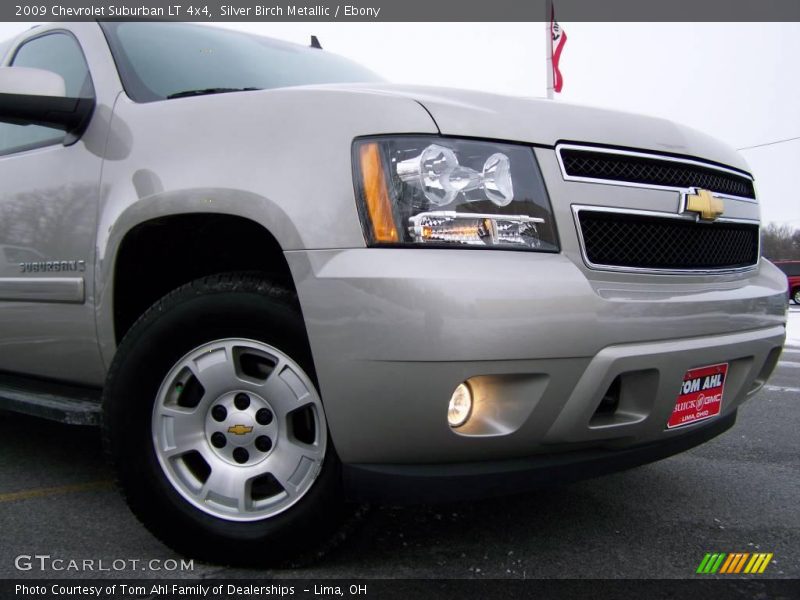 Silver Birch Metallic / Ebony 2009 Chevrolet Suburban LT 4x4