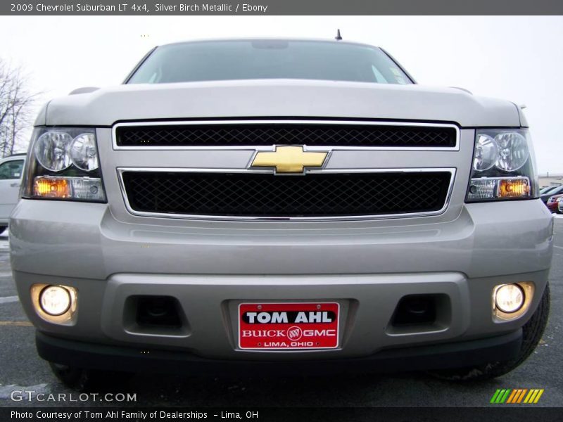 Silver Birch Metallic / Ebony 2009 Chevrolet Suburban LT 4x4