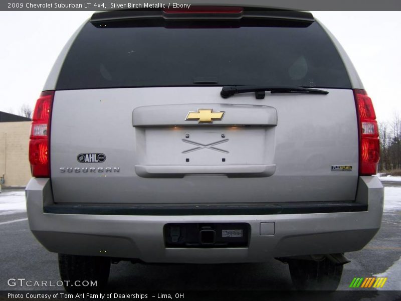 Silver Birch Metallic / Ebony 2009 Chevrolet Suburban LT 4x4