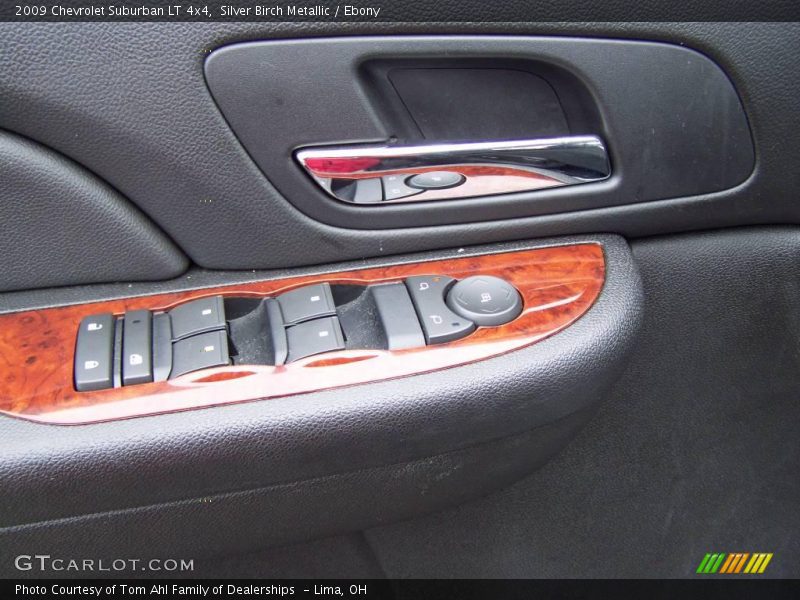 Silver Birch Metallic / Ebony 2009 Chevrolet Suburban LT 4x4