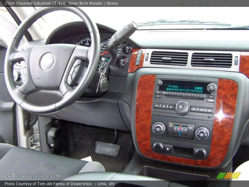 Silver Birch Metallic / Ebony 2009 Chevrolet Suburban LT 4x4