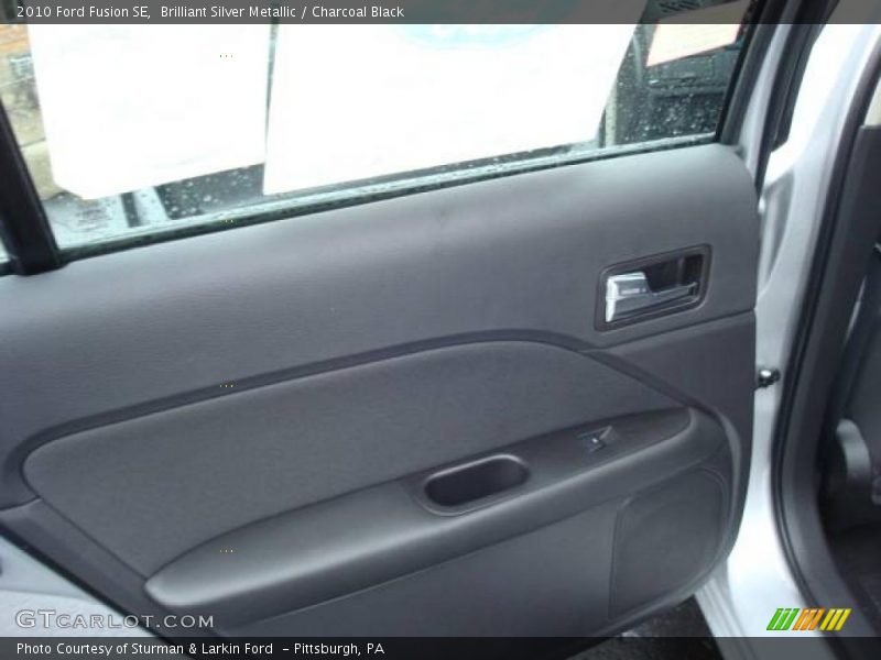 Brilliant Silver Metallic / Charcoal Black 2010 Ford Fusion SE