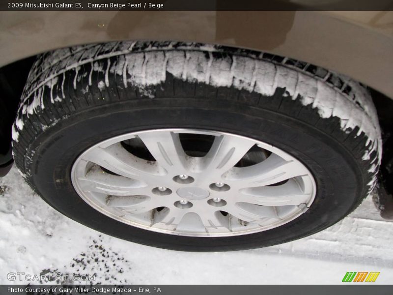 Canyon Beige Pearl / Beige 2009 Mitsubishi Galant ES