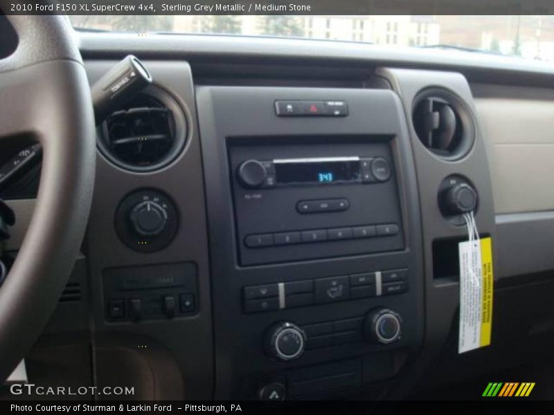 Sterling Grey Metallic / Medium Stone 2010 Ford F150 XL SuperCrew 4x4