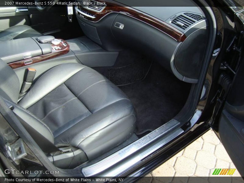 Black / Black 2007 Mercedes-Benz S 550 4Matic Sedan