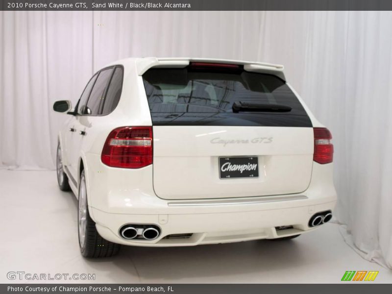 Sand White / Black/Black Alcantara 2010 Porsche Cayenne GTS