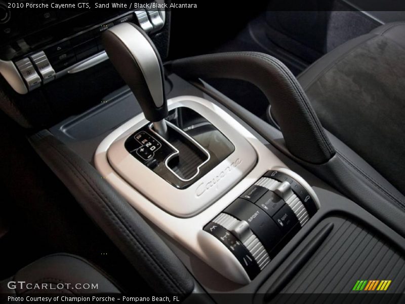 Sand White / Black/Black Alcantara 2010 Porsche Cayenne GTS