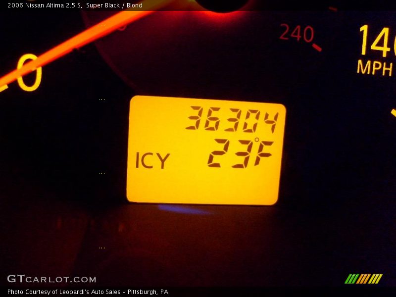Super Black / Blond 2006 Nissan Altima 2.5 S