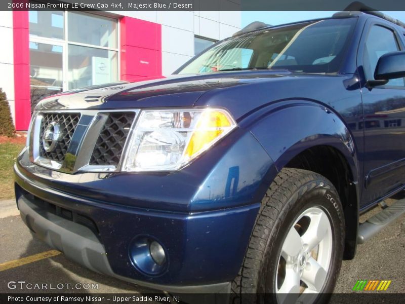 Majestic Blue / Desert 2006 Nissan Frontier LE Crew Cab 4x4