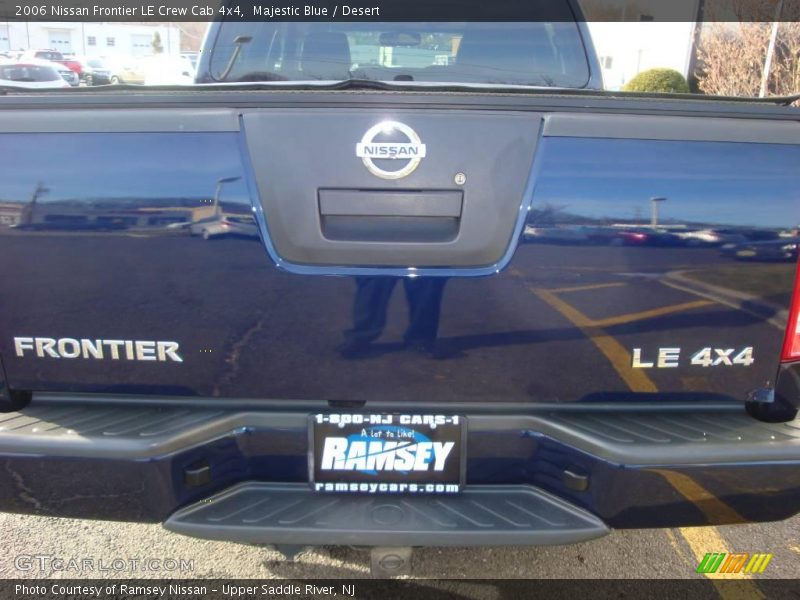 Majestic Blue / Desert 2006 Nissan Frontier LE Crew Cab 4x4
