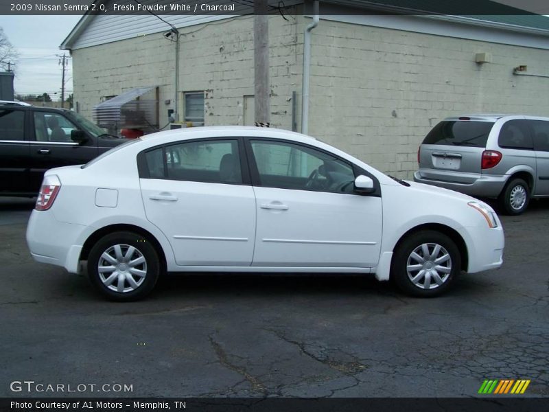 Fresh Powder White / Charcoal 2009 Nissan Sentra 2.0