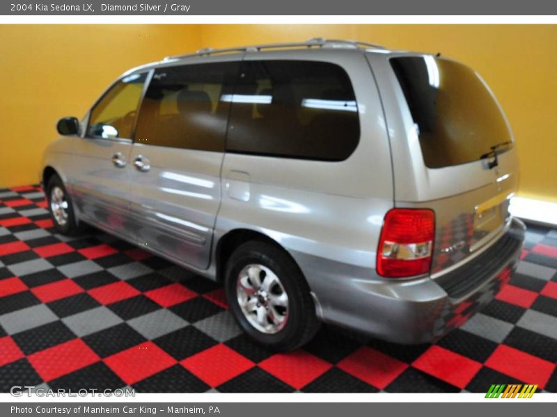 Diamond Silver / Gray 2004 Kia Sedona LX