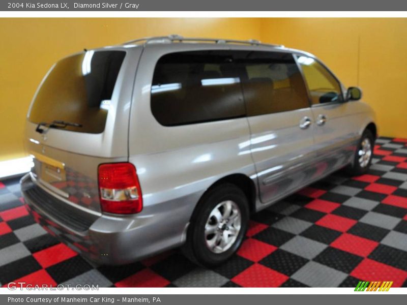 Diamond Silver / Gray 2004 Kia Sedona LX