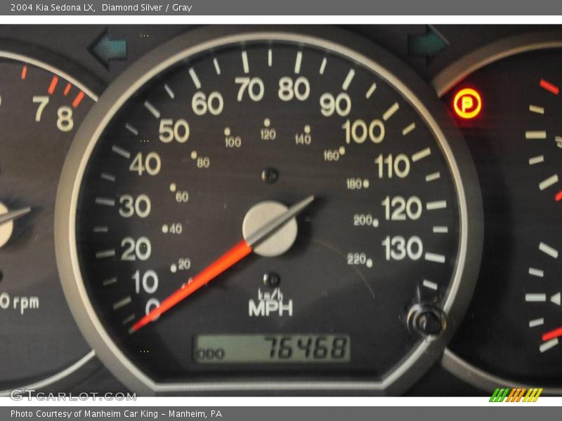 Diamond Silver / Gray 2004 Kia Sedona LX