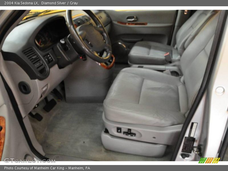 Diamond Silver / Gray 2004 Kia Sedona LX