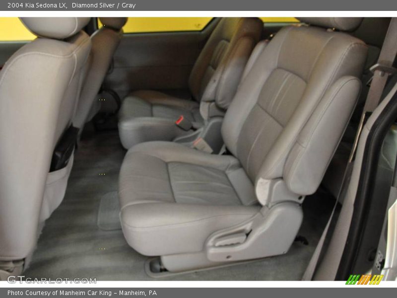 Diamond Silver / Gray 2004 Kia Sedona LX
