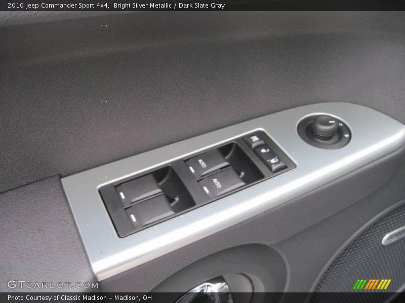 Bright Silver Metallic / Dark Slate Gray 2010 Jeep Commander Sport 4x4