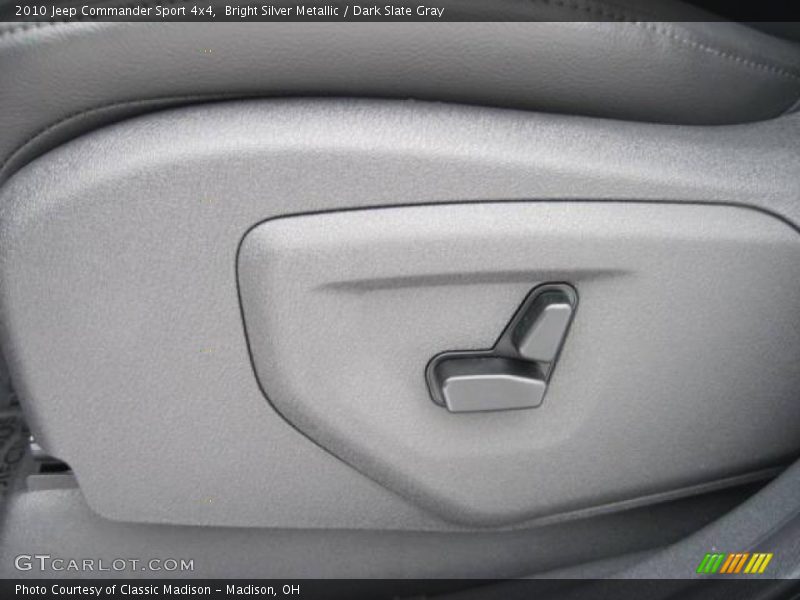 Bright Silver Metallic / Dark Slate Gray 2010 Jeep Commander Sport 4x4