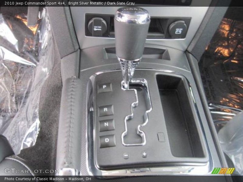 Bright Silver Metallic / Dark Slate Gray 2010 Jeep Commander Sport 4x4