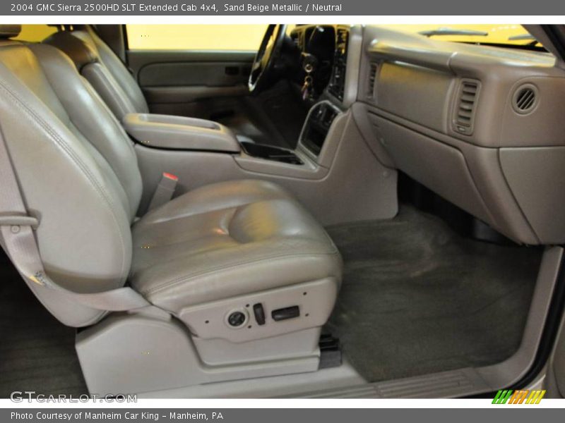 Sand Beige Metallic / Neutral 2004 GMC Sierra 2500HD SLT Extended Cab 4x4