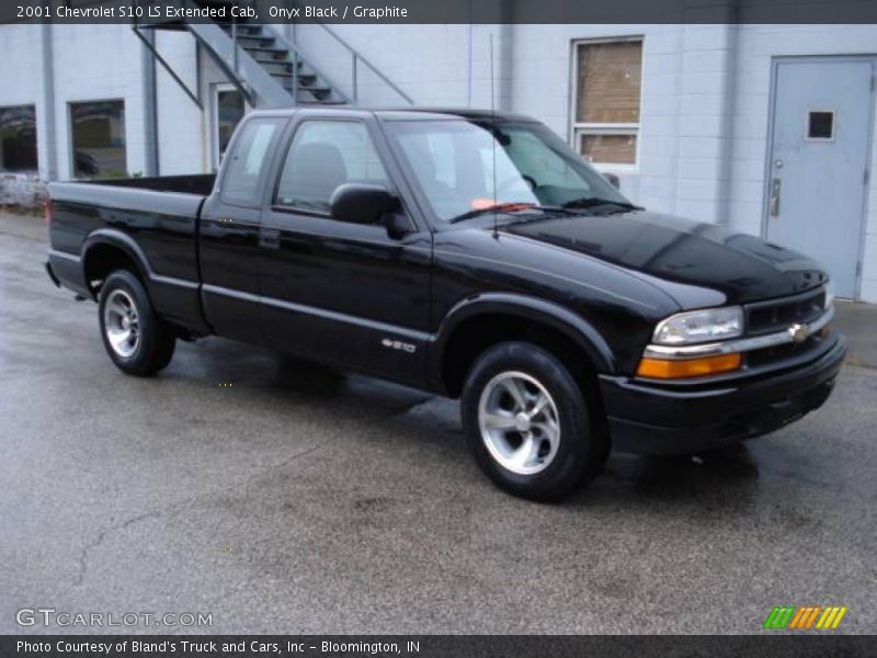 Onyx Black / Graphite 2001 Chevrolet S10 LS Extended Cab