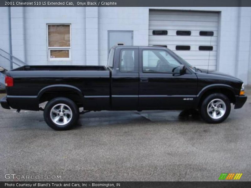 Onyx Black / Graphite 2001 Chevrolet S10 LS Extended Cab