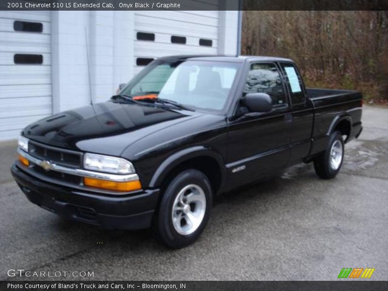 Onyx Black / Graphite 2001 Chevrolet S10 LS Extended Cab