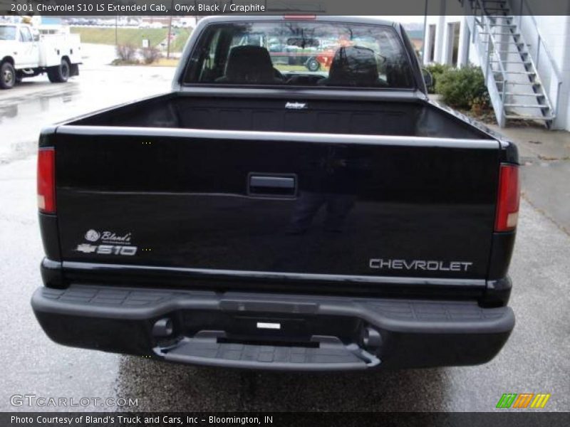 Onyx Black / Graphite 2001 Chevrolet S10 LS Extended Cab