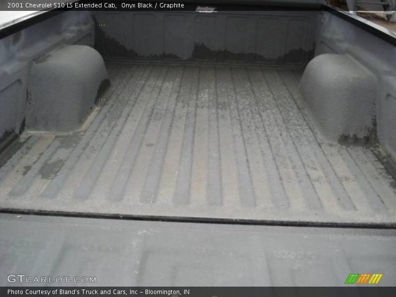 Onyx Black / Graphite 2001 Chevrolet S10 LS Extended Cab