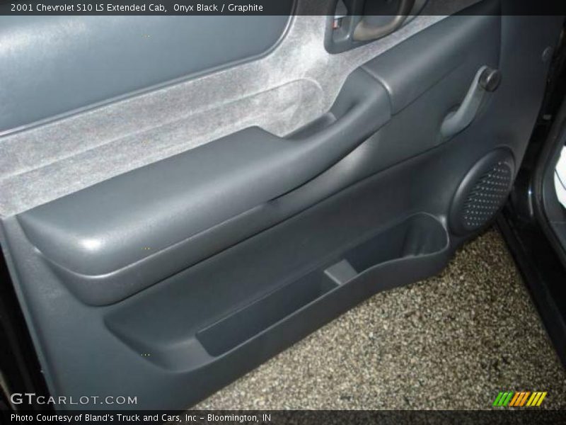 Onyx Black / Graphite 2001 Chevrolet S10 LS Extended Cab