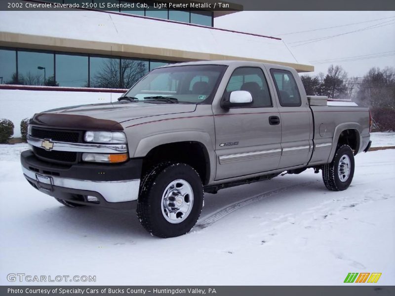 Light Pewter Metallic / Tan 2002 Chevrolet Silverado 2500 LS Extended Cab