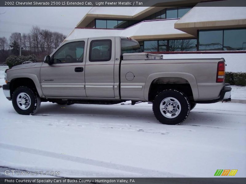 Light Pewter Metallic / Tan 2002 Chevrolet Silverado 2500 LS Extended Cab