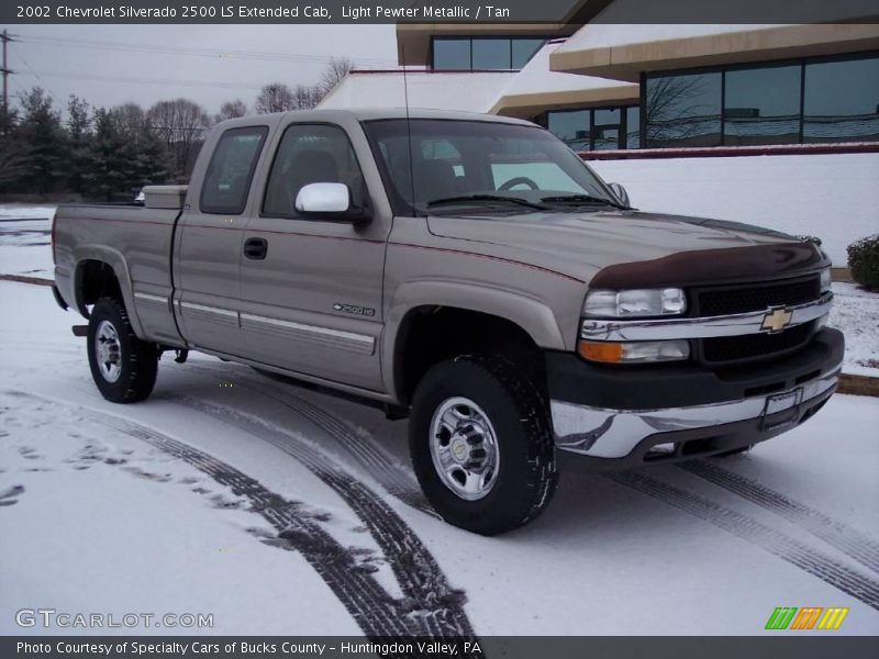 Light Pewter Metallic / Tan 2002 Chevrolet Silverado 2500 LS Extended Cab